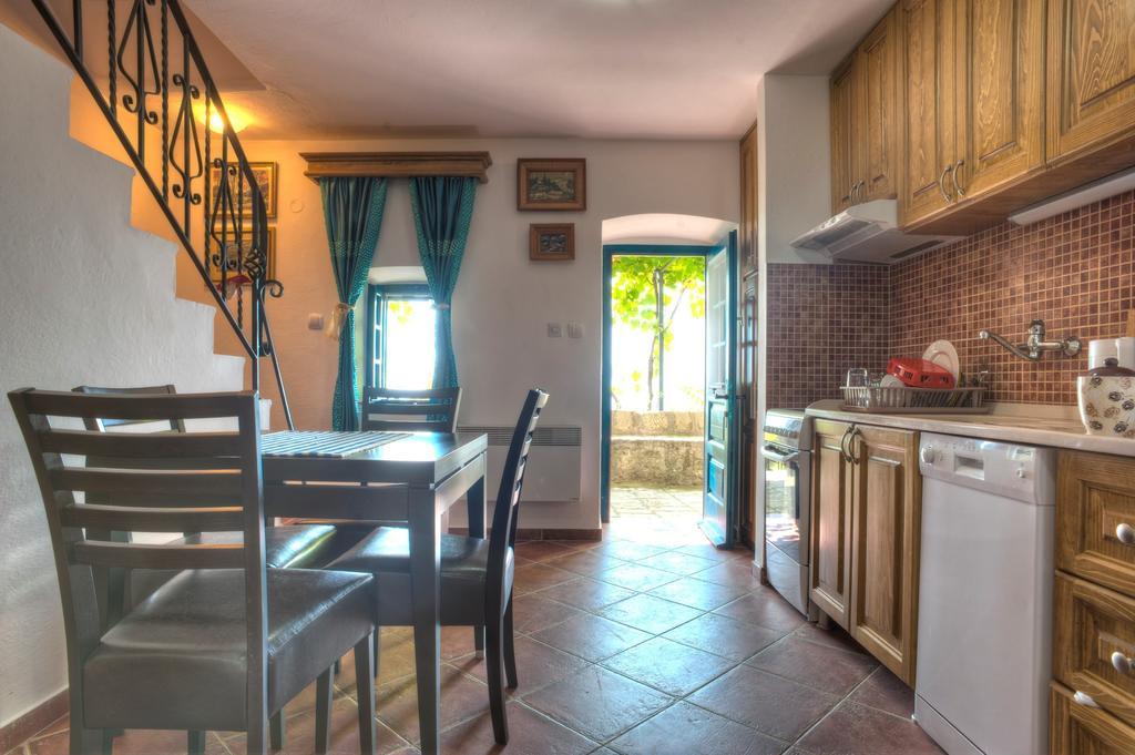 Holiday Home Neda Sveti Stefan Cameră foto